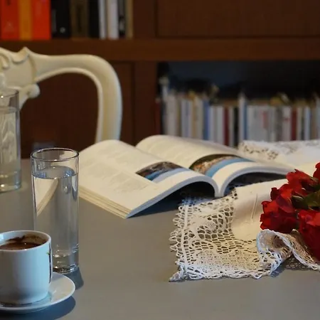 Infinite Blue Horizon Elegance Hospitality Villa