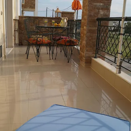 Infinite Blue Horizon Elegance Hospitality Villa *