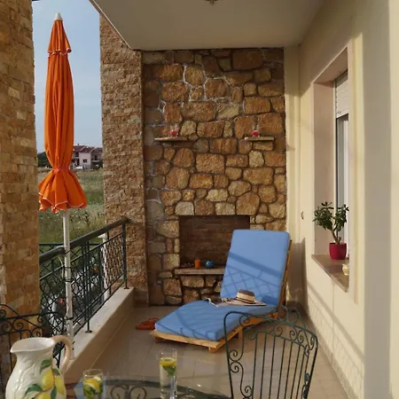 Infinite Blue Horizon Elegance Hospitality Villa *